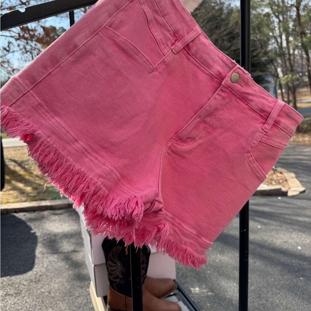 Pink Frayed Hem Women's Denim Shorts